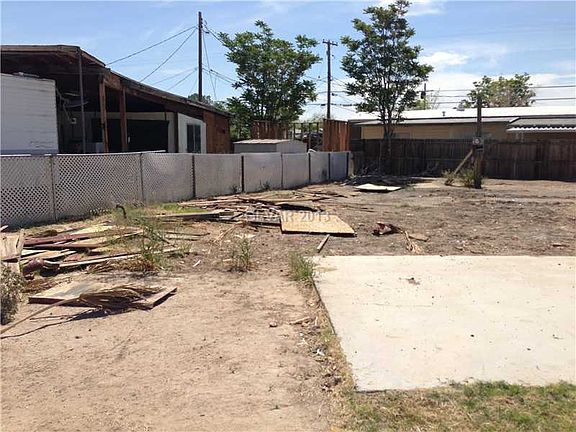 3rd image of 5547 E Carey Ave