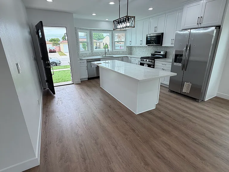 4328 Deeboyar Ave — Photo 14