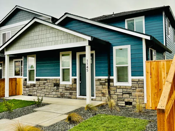 1145 Annalise St, Central Point, OR 97502