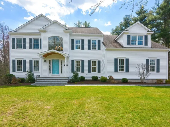 7 Haydn Ln, Walpole, MA 02081