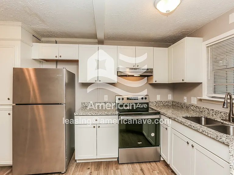 822963_006_wm_-_kitchen_13468030.jpg