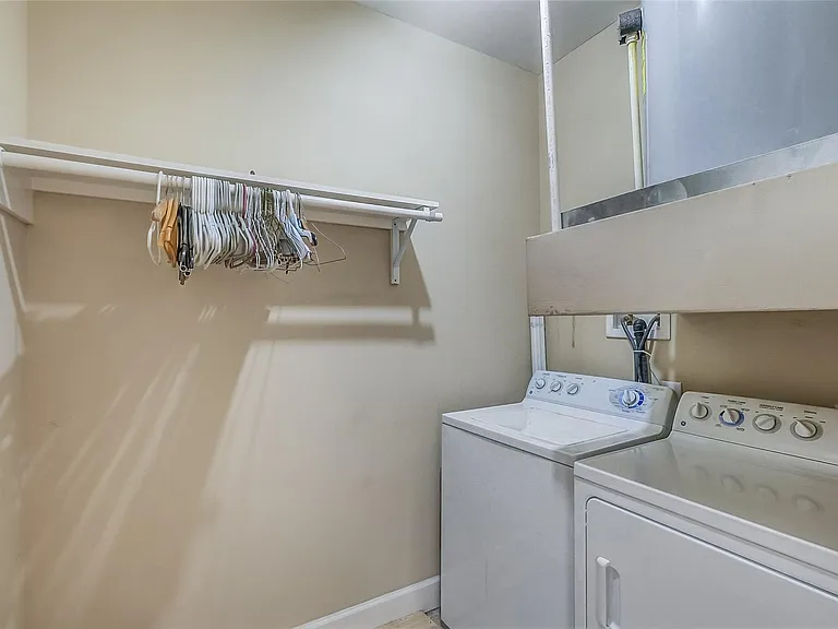 2203 Dorrington St #309 — Photo 28
