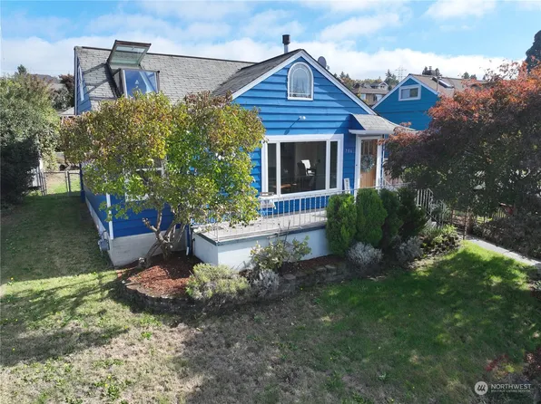 706 Renton Avenue S, Renton, WA 98057