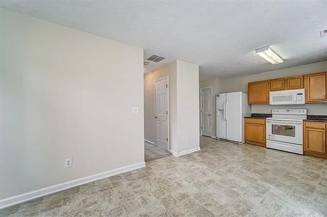 454 Sawtooth Ln — Photo 5