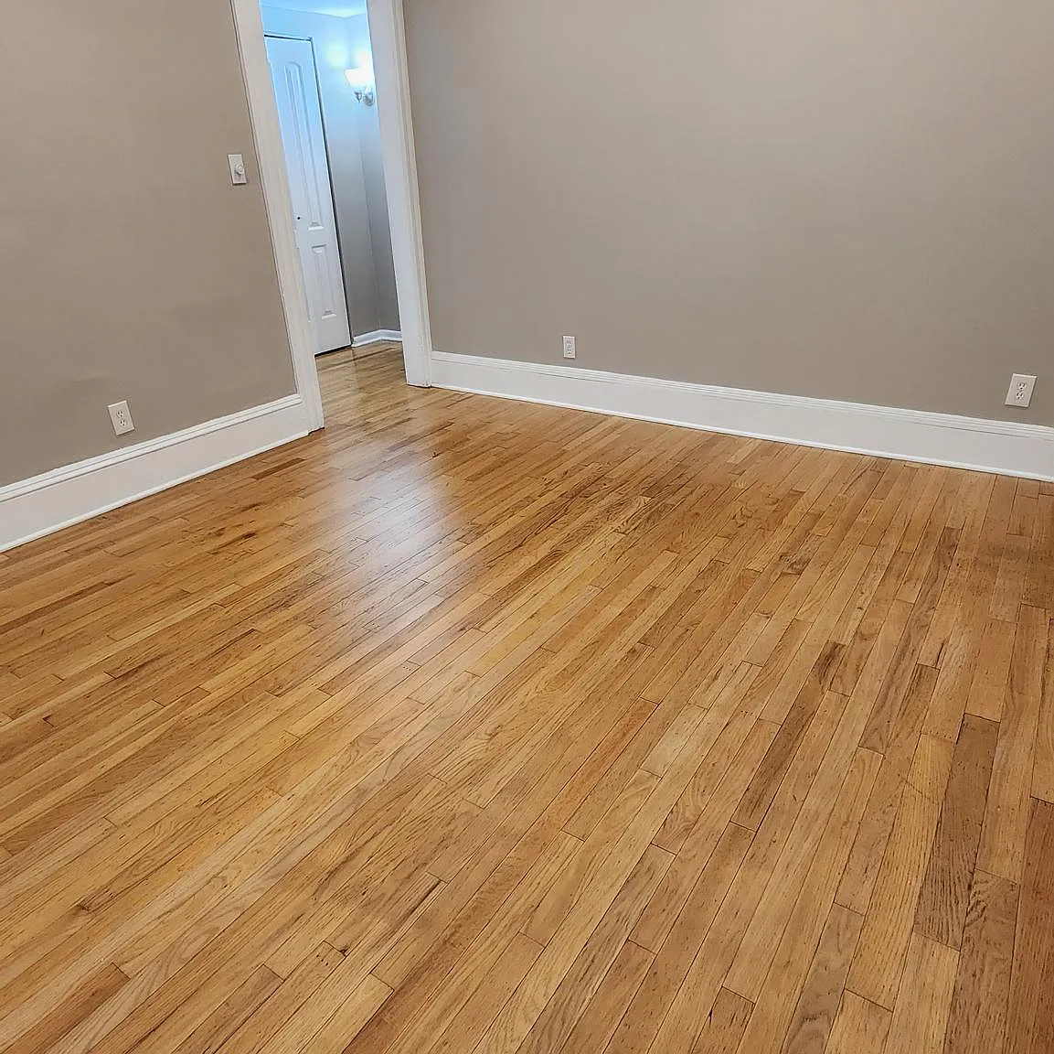 2 bed, 850 sqft, $850 — Photo 2