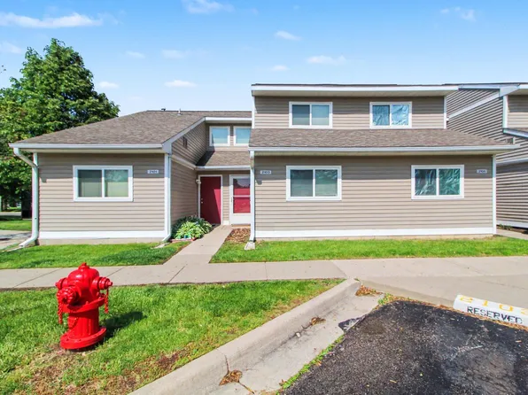 2103 Stone School Cir, Ann Arbor, MI 48108