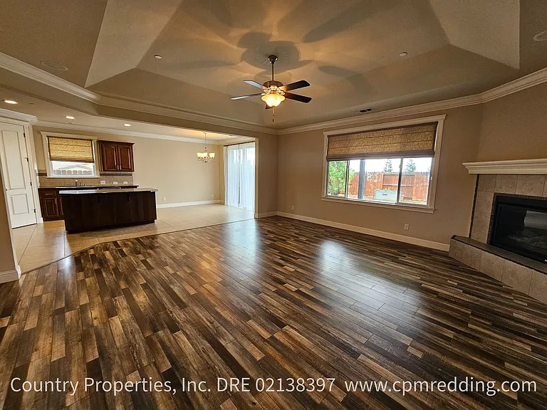 3491 Carlsbad Ln — Photo 6