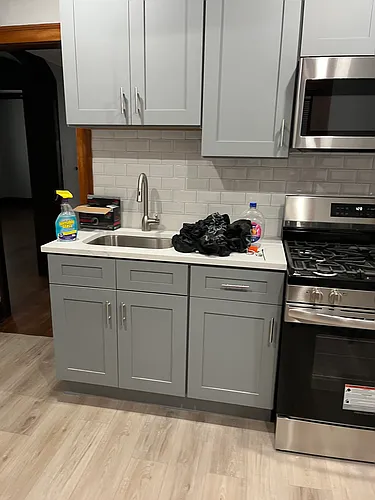 2436 W Thorndale Ave #2W Photo 1