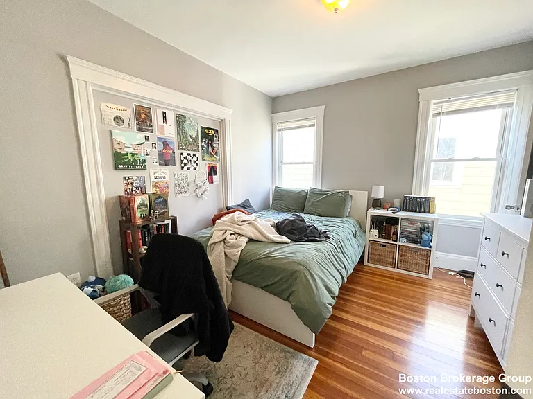 9 Taft St #3 — Photo 4