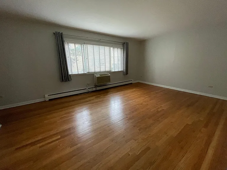 1116-22 Greenleaf Ave #2-G — Photo 22