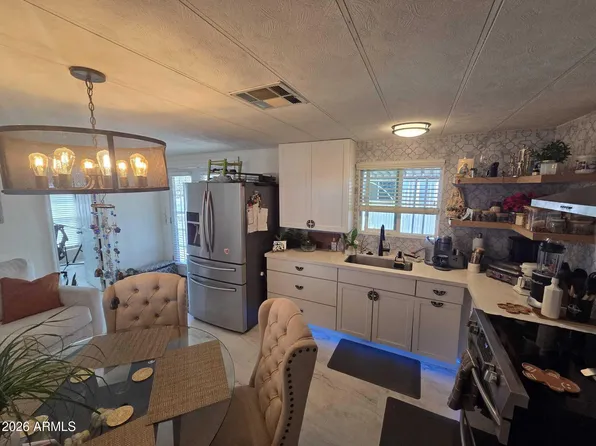 2701 E ALLRED Avenue #19, Mesa, AZ 85204