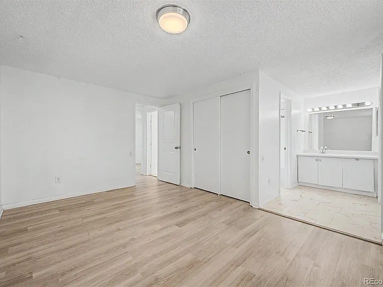 2757 S Salida St — Photo 22