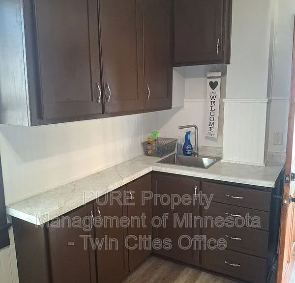 1215 Galtier St #UPPER — Photo 4