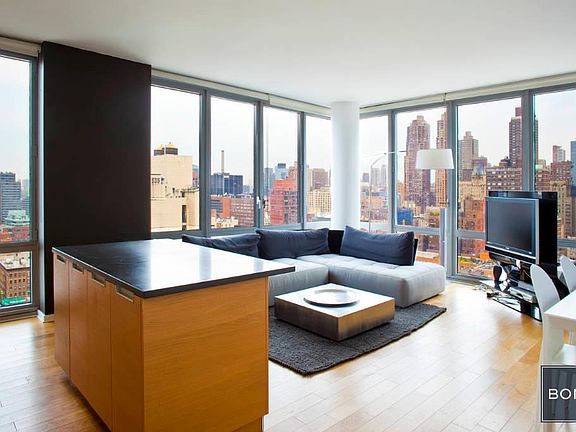 3rd image of 310 W 52nd St APT 19A