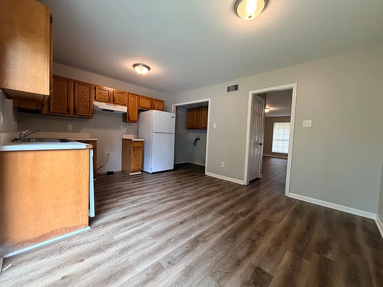 8700 White Rock Lane Units 1-3 — Photo 5
