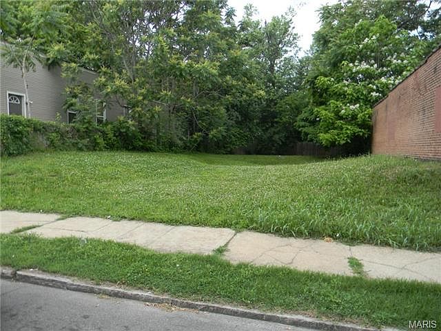 2nd image of 3405-3407 S Spring Ave