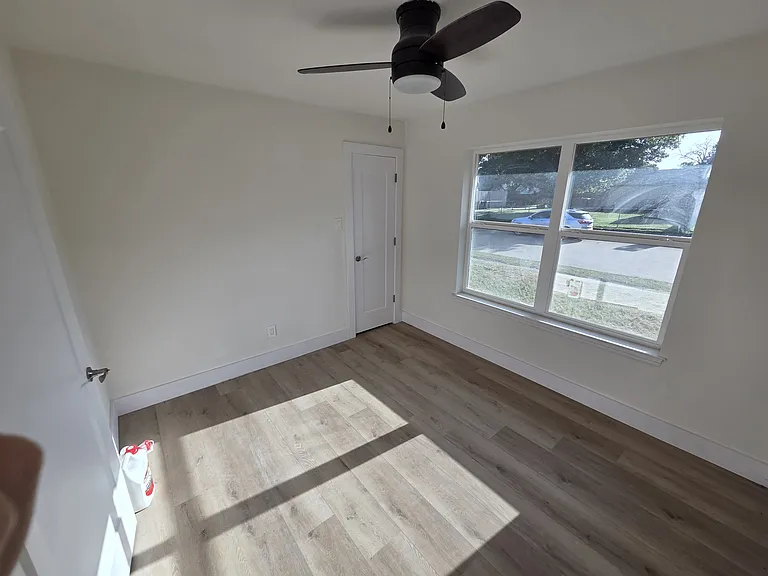 1130 Pyramid Dr — Photo 4