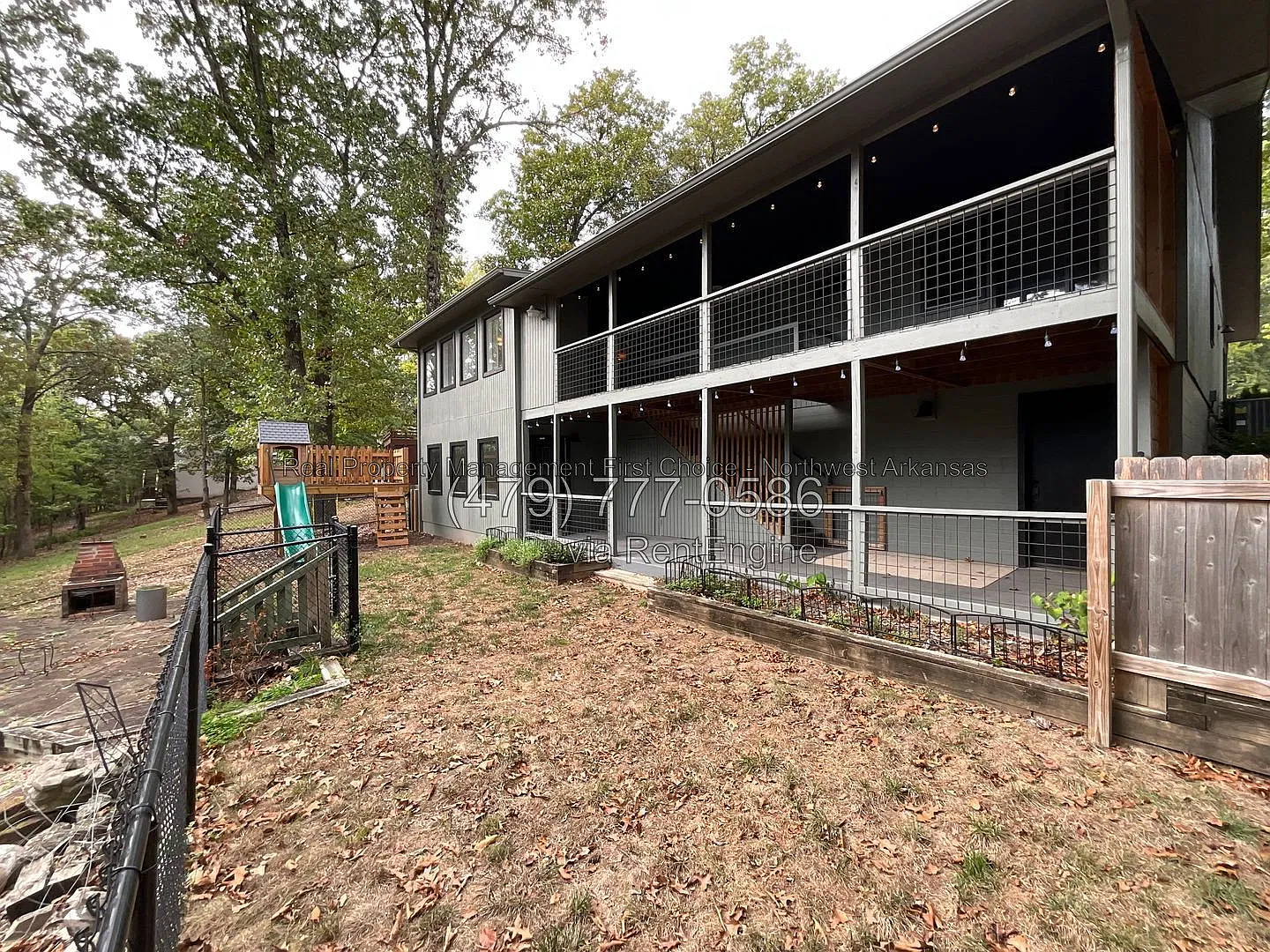 3 bed, 2.5 bath, 2110 sqft, $2,400 — Photo 2
