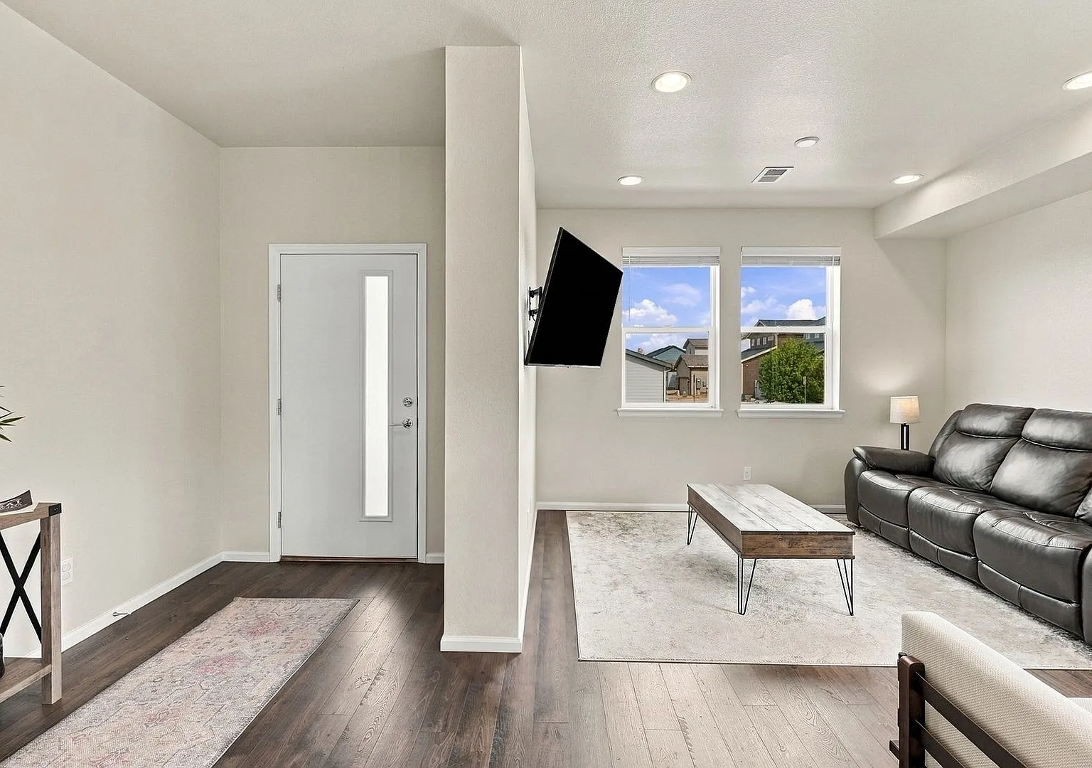Stunning 3-Bedroom Home Near Denver International Airport | Green Valley Ranch — Photo 4