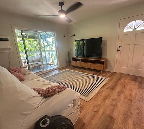 2nd image of 160 Keonekai Rd APT 23-203