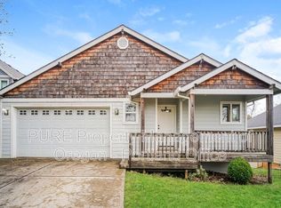 18624 Van Fleet Ave, Sandy, OR 97055