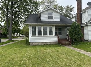 1703 W Saginaw St #21703-1/2, Lansing, MI 48915