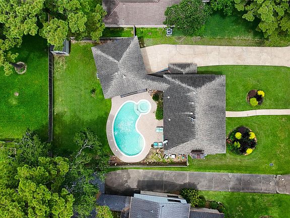2nd image of 1843 Spruce Knob Dr