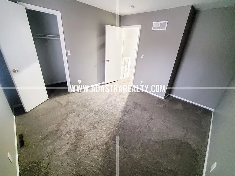 1424 E Willow Dr — Photo 12