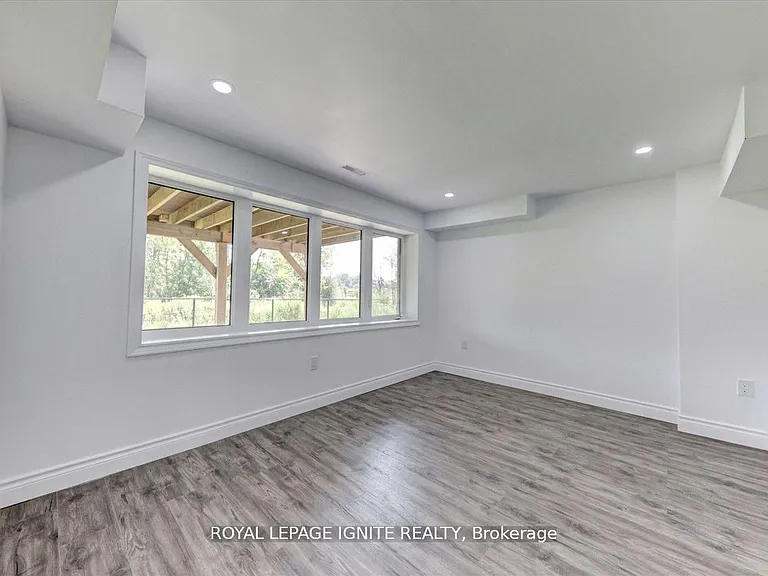 103 Bremner St #BASEMENT — Photo 12