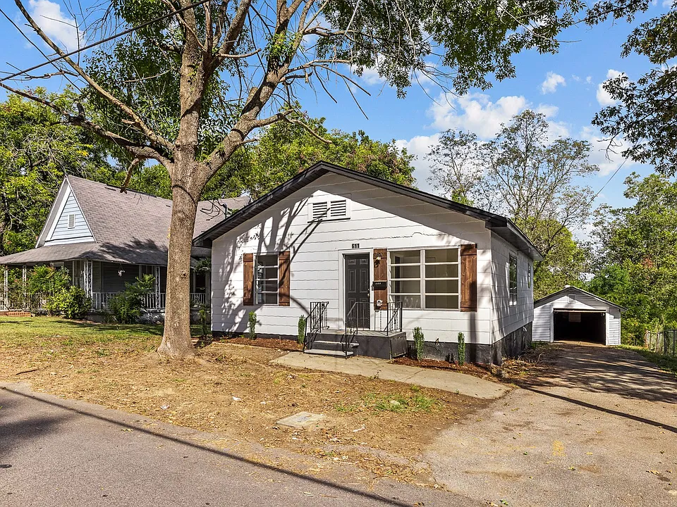 611 Indiana St