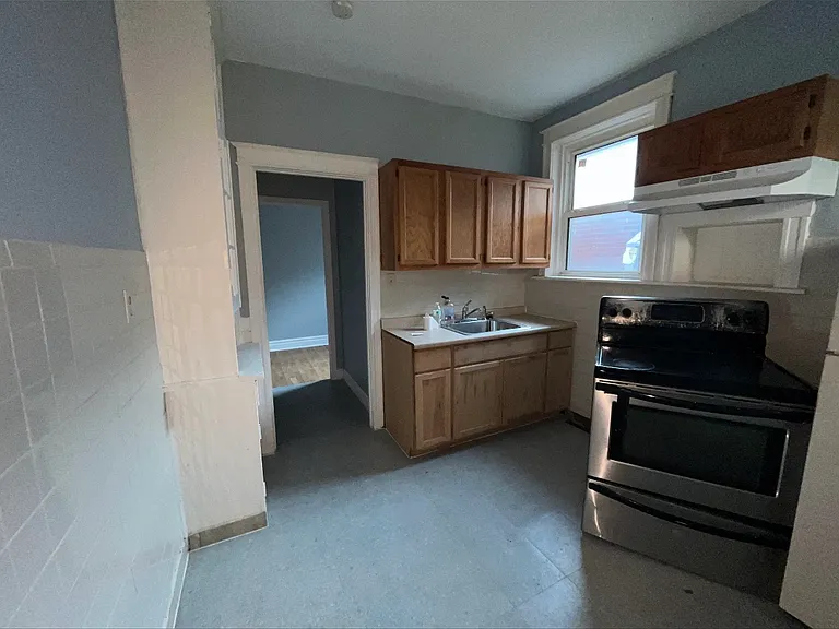6155 Sherry Ave — Photo 7