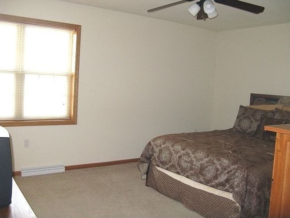 2nd image of 325 Vorndran Dr APT 1