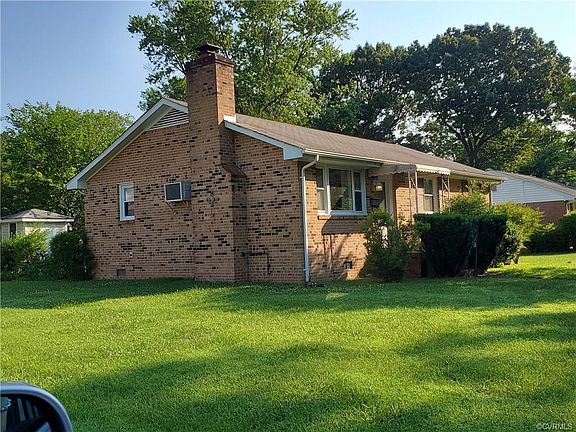 4th image of 200 N Cedar Ave