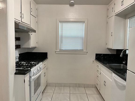 5th image of 2720 25th St