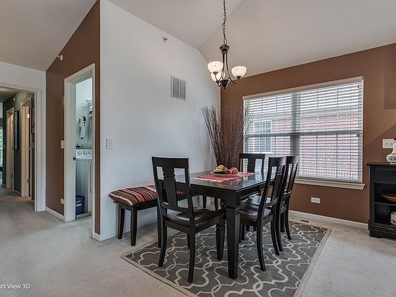5th image of 986 Kensington Dr