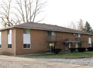 310 W Arlington St, Bangor, MI 49013