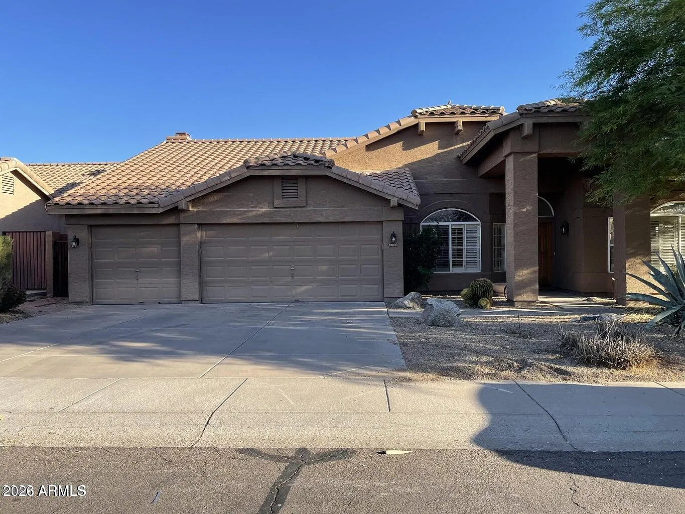 4 bed, 2.0 bath, 2302 sqft, $3,500 — Photo 1