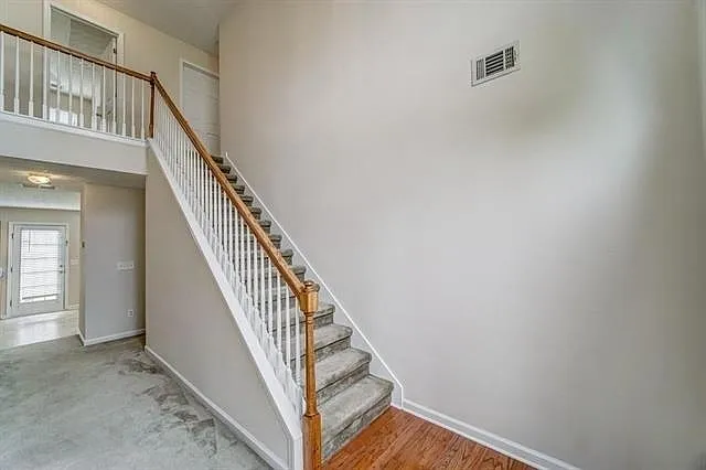 454 Sawtooth Ln — Photo 6