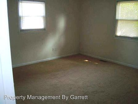 3rd image of 215 Bret Harte Dr