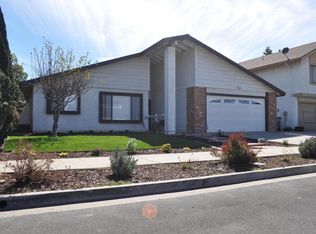 920 Kumquat Pl, Oxnard, CA 93036