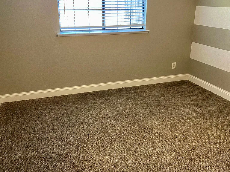 3073 Fowler Ave — Photo 23