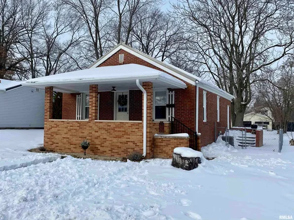 420 W McDonough St, Macomb, IL 61455