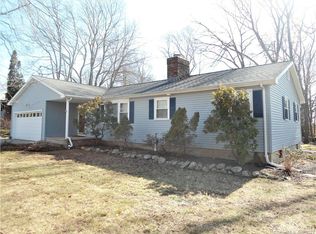 19 Partridge Ln, Clinton, CT 06413