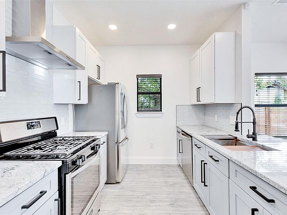 4th image of 314 Saxon Ln