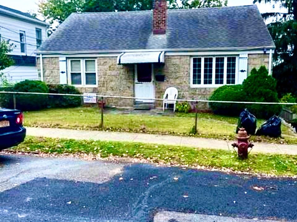 1st image of 40 Sumner Ave #2A