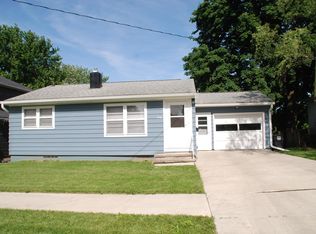 116 Jones St, West Union, IA 52175