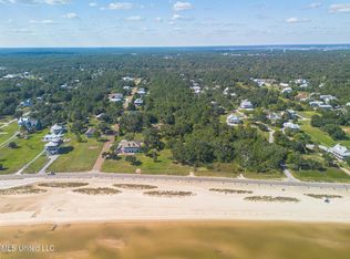 305 N Beach Blvd, Waveland, MS 39576