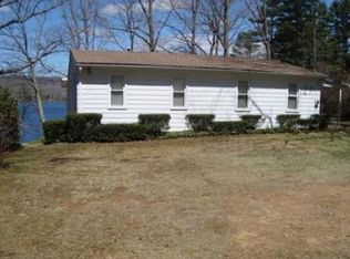 27 Cubles Dr, Brimfield, MA 01010