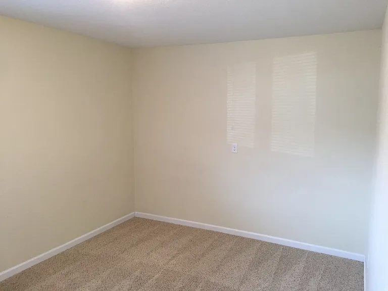 1407 Flint St — Photo 13