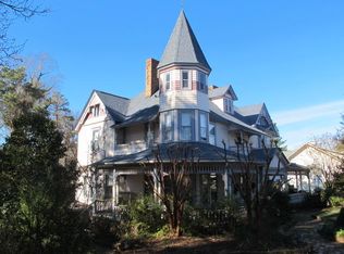 301 McReynolds St, Carthage, NC 28327